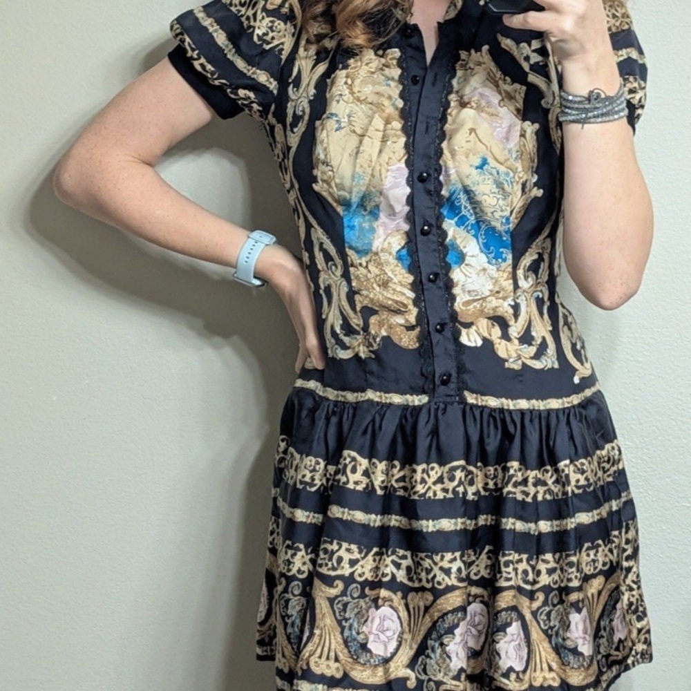 Bebe Elegant Black and Gold Women's Dress in great condition size M. - Picture 2 of 10